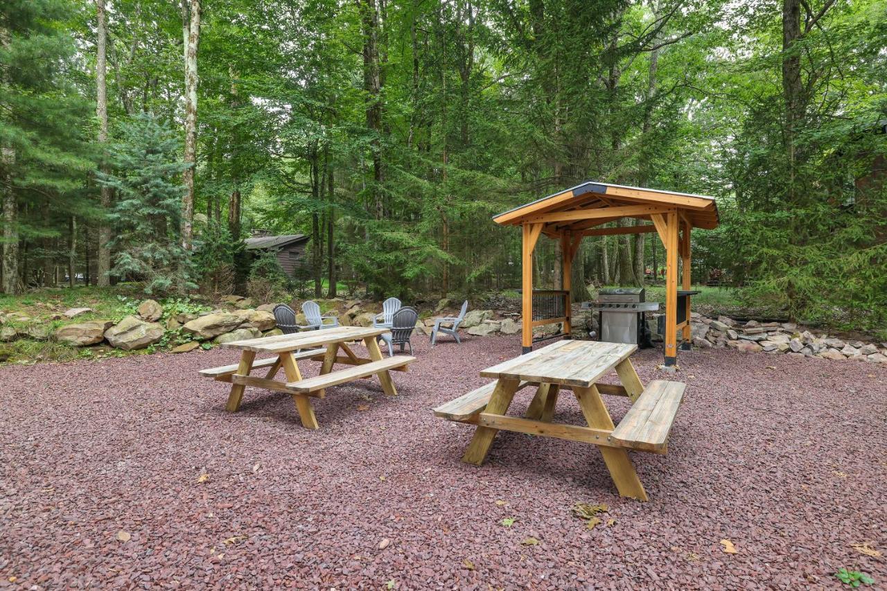 Whiskey Pines Retreat! Single Level Home, Outdoor Firepit, Ac, Bbq! Sleeps 9 In Lake Harmony! Esterno foto